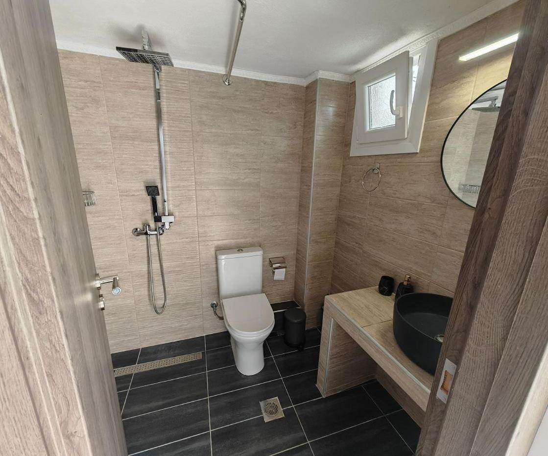 Hotel Valerios Kriopijí Kültér fotó
